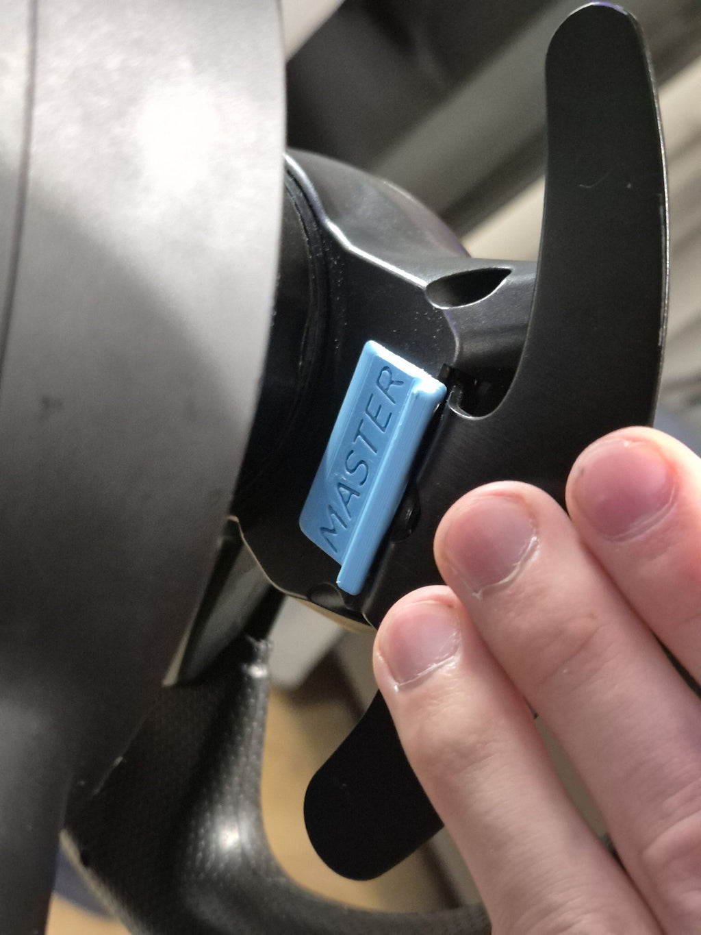 Mod magnetycznych łopatek do kierownic thrustmaster